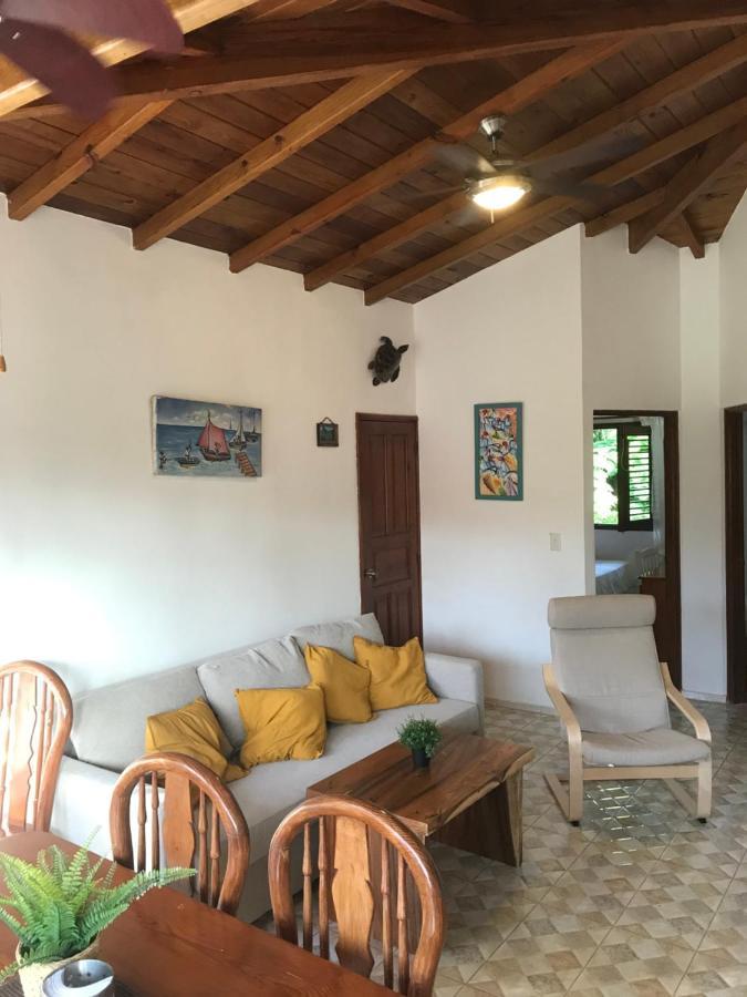 Cozy Oceanfront Villa With Direct Beach Access Las Terrenas Eksteriør billede